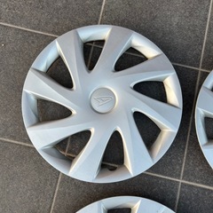 ダイハツ 14インチ ホイールキャップ　センターキャップの画像