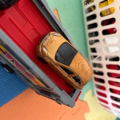 トミカ　カーキャリアセットの画像