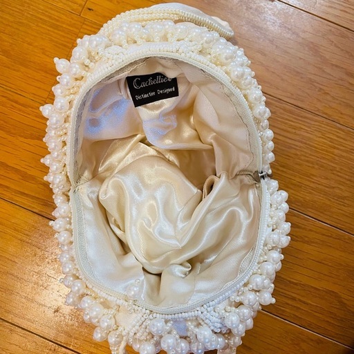 カシェリエ Cachellie ビーズバック　ビーズパールパーティーバッグ