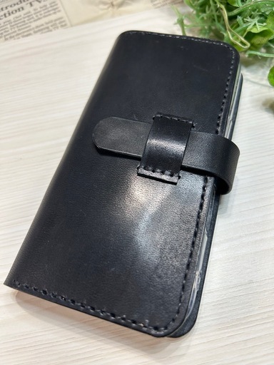 国内最高峰栃木レザー　スマホケース　ブラック