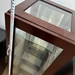 ガラス棚の画像