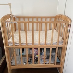 カトージ　ミニベビーベッドの画像