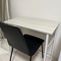 折りたたみ式　テーブルの画像