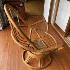 回転式ラタンチェア  2脚セット　ターンチェア アームチェア 籐椅子　の画像