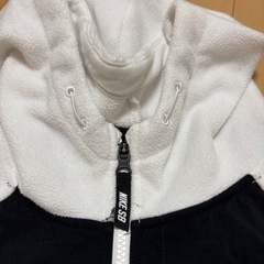 NIKE 白　パーカー　の画像