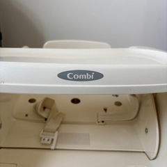 Combi コンビ ベビーチェアの画像