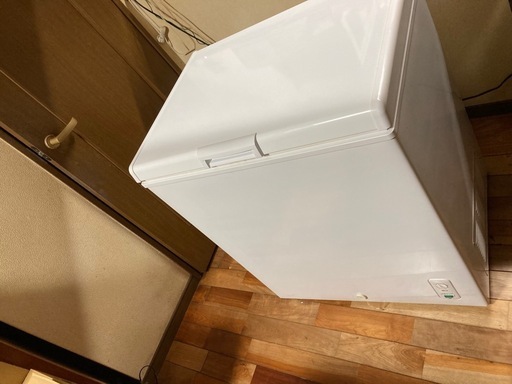 上開き冷凍ストッカー　142ℓ 　2020年製