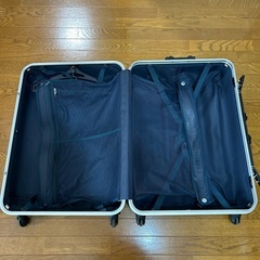 【ジャンク品】大型スーツケース（キャスター故障あり・戸田駅受渡）の画像