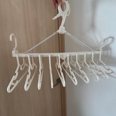 子ども用10連ハンガーの画像