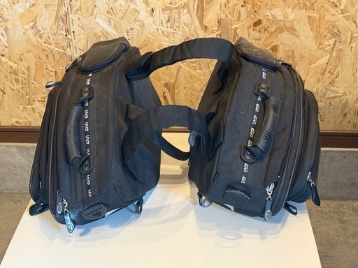 GIVI サイドバック