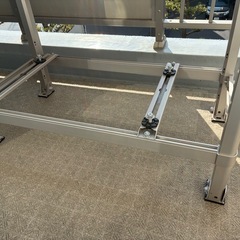 エアコン室外機用のメタルラックの画像