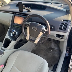 プリウス　　大人気のSツーリングセレクション　アルパインナビ付きの画像