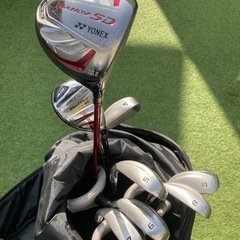 NIKE  ゴルフバッグ、クラブセット一式の画像
