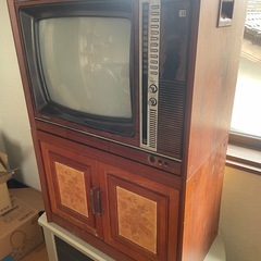 昭和レトロ　ブラウン管テレビの画像