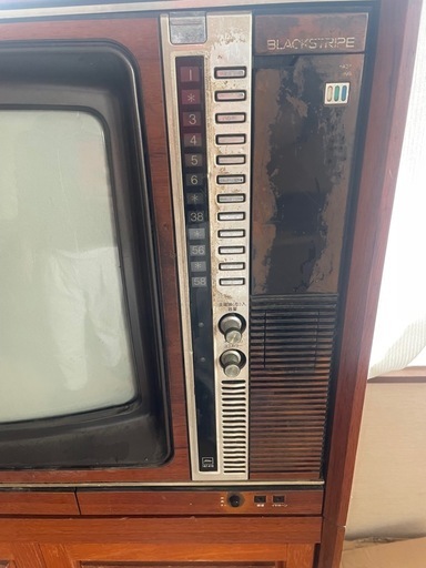 昭和レトロ　ブラウン管テレビ