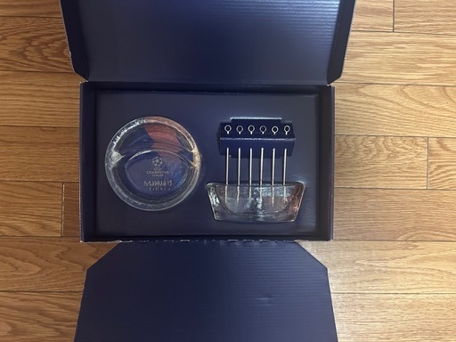【限定品】UEFA CL Madrid19 Final ガラス皿&ピックセット