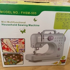 美品　ミニミシンの画像