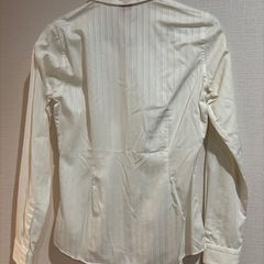 レディース　白　シャツの画像