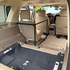 フォード エクスプローラー V8 エディーバウアーの画像