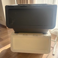 IKEAの収納ケース４つの画像