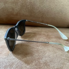 【傷あり】レイバン  サングラスの画像
