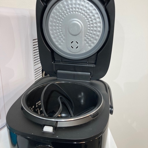 【ジモティー割】TOSHIBA 2025年製 3合炊き炊飯器（ID1840）