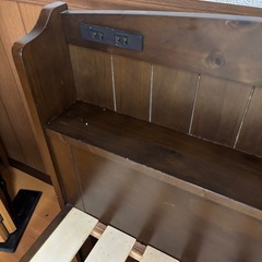 電源タップ付きシングルベッドの画像