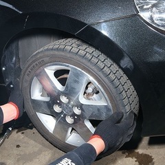 99大好評シーズンタイヤ入替破格軽自動車2000円税込！格安対応トルクレンチ締付安心安全迅速作業の画像