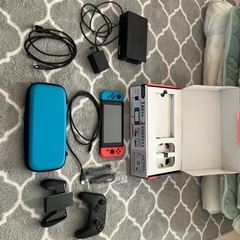 Switch本体+プロコンの画像