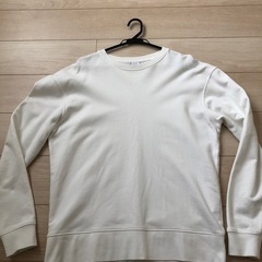 ★ZARA⭐︎ 長袖Tシャツ 白色(L)の画像