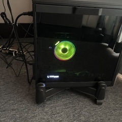 ゲーミングデスクトップの画像