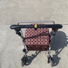 シルバーカー　カゴマートの画像