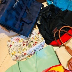 【無料】 バッグ 色々 11点 まとめて 福袋 バザー フリマ にもの画像