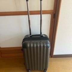 スーツケースの画像