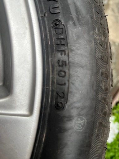 ブリジストン スタットレス  175/65R15