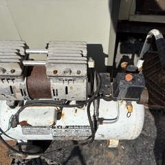 エアーコンプレッサー オイルレス　タカギ 100V　TAKAGI　静音　ACP-25SLA の画像