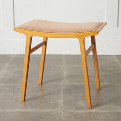 【発送の場合は即購入不可】 天童木工 スツール オーク 剣持デザイン研究所 腰掛け 椅子 オットマン 木製 チェア 剣持勇 TENDO シンプル ナチュラル モダン 94392の画像