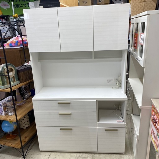 ?中古家具は朝霞市の当店へ‼️　ニトリ　SORREL ソレル　食器棚　キッチンボード　白　ホワイト　幅120×奥43×高191cm　朝