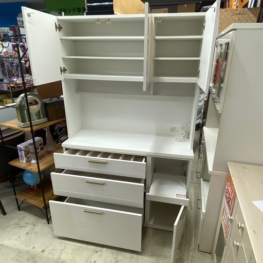 ?中古家具は朝霞市の当店へ‼️　ニトリ　SORREL ソレル　食器棚　キッチンボード　白　ホワイト　幅120×奥43×高191cm　朝