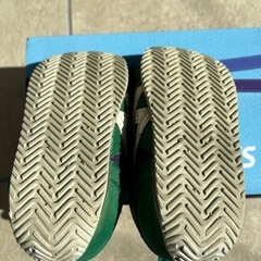 アシックス　グリーン　13.5cmの画像