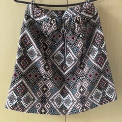 柄スカートの画像