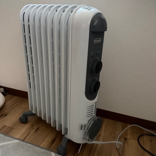 デロンギ　オイルヒーター