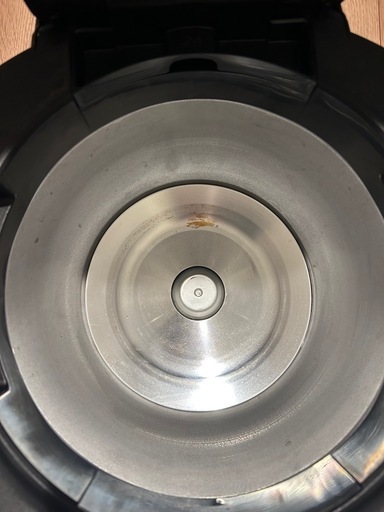 美品／使用5回／SHARP ホットクック 2.4L KN-HW24F
