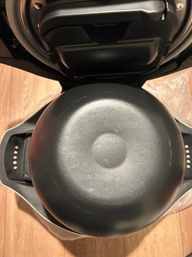 美品／使用5回／SHARP ホットクック 2.4L KN-HW24F
