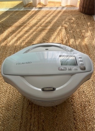 美品／使用5回／SHARP ホットクック 2.4L KN-HW24F
