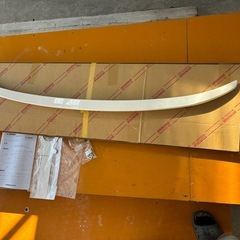 ＡＷＳ　210クラウン　　ハイブリッド　左テールレンズ  リアスポイラーの画像