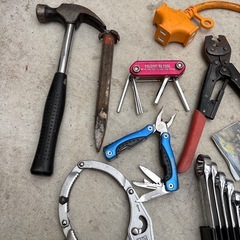 引取限定】工具セット一式（ハンマー、レンチ、モンキー、マルチツール他）まとめ売りの画像