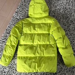 美品　GU フードパーカー防寒ブルゾンジャケット　メンズSサイズ　男女兼用　の画像