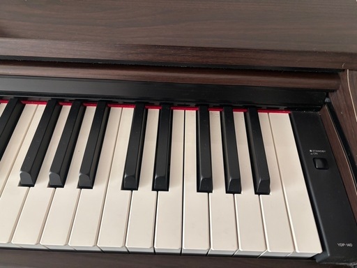 電子ピアノ　YAMAHA　