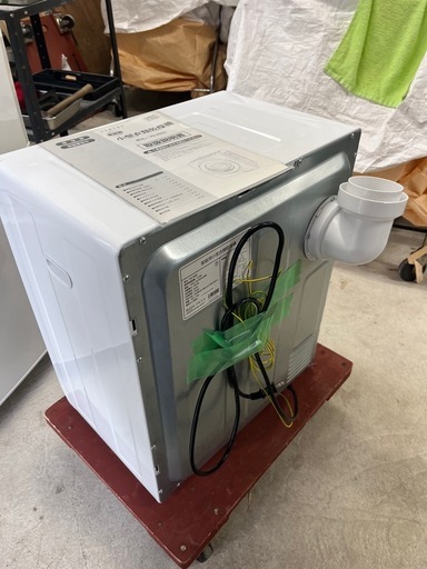 場所を問わずコンパクト！衣類乾燥機2.5kg(1〜２名目安)設置台おまけ！